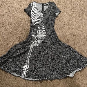 Iron fist skeleton dress